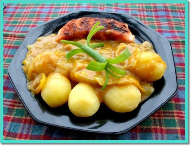 Cibulová karí omáčka