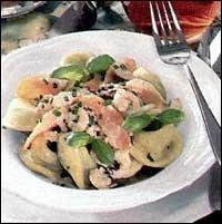 Tortellini s lososovou smetanovou omáčkou