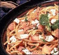 Celozrnné špagety s bazalkou