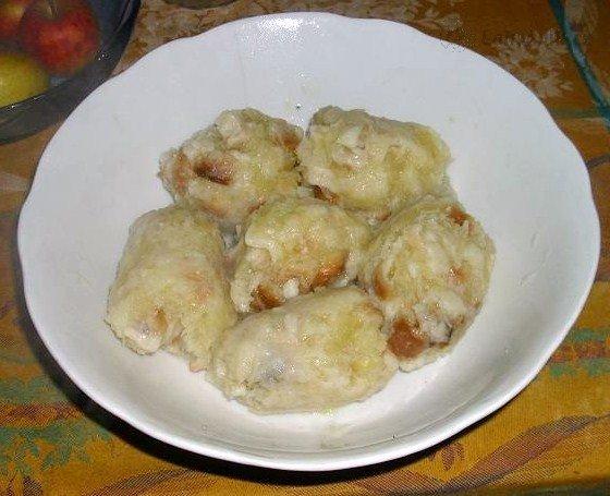 knedlíky ze syrových brambor
