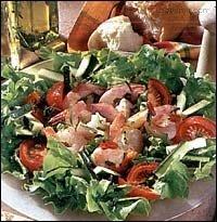 Míchaný salát s krevetami