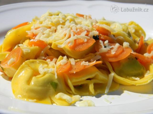 Ravioli s šalvějovou mrkví