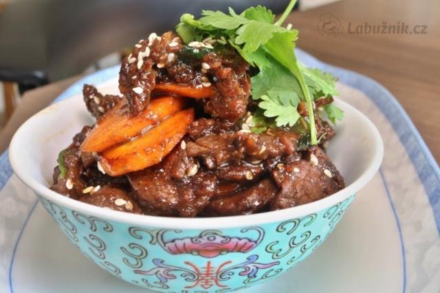 Bulgogi (korejské ohnivé maso)
