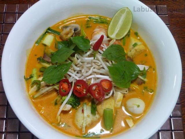 Thajská Laksa aneb polévka 100 surovin