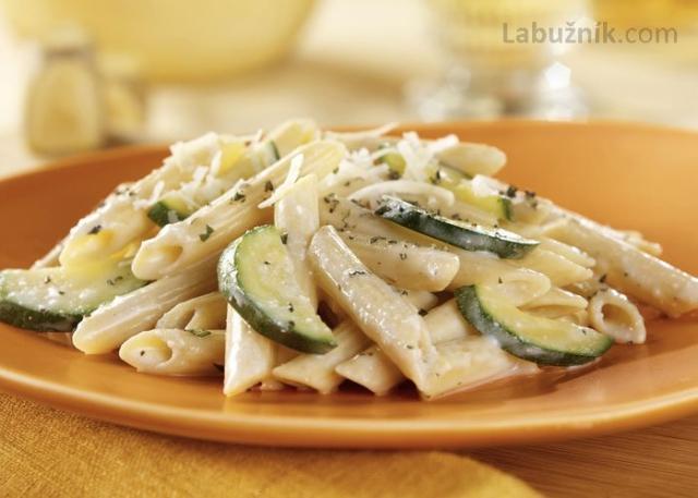 Bleskové cukety s penne a ricotta sýrem