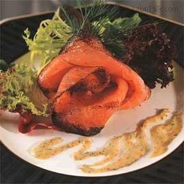 Gravlax - výborný marinovaný losos s autentickou omáčkou