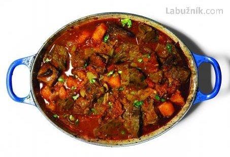Srnčí nebo jelení zadělávané (ragout)