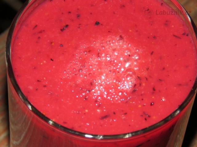Smoothie s červenou repou
